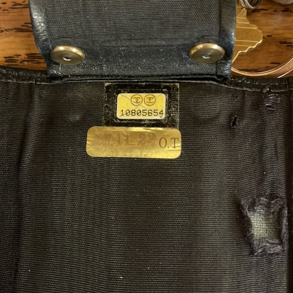 Chanel authentic key holder - Picture 4 of 4